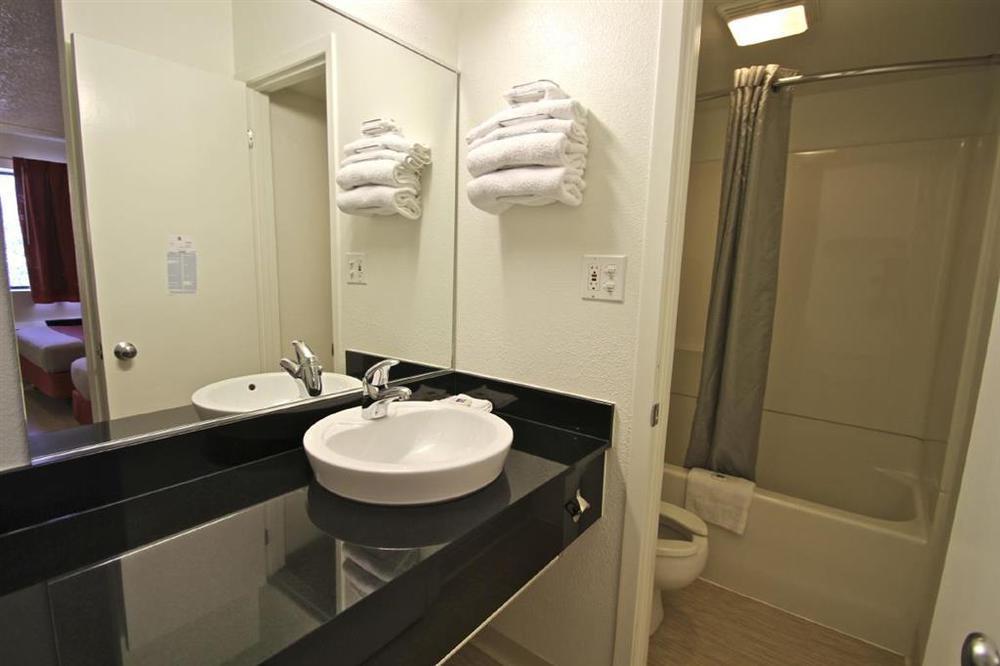 Motel 6 Chicago Southwest - Aurora Rom bilde